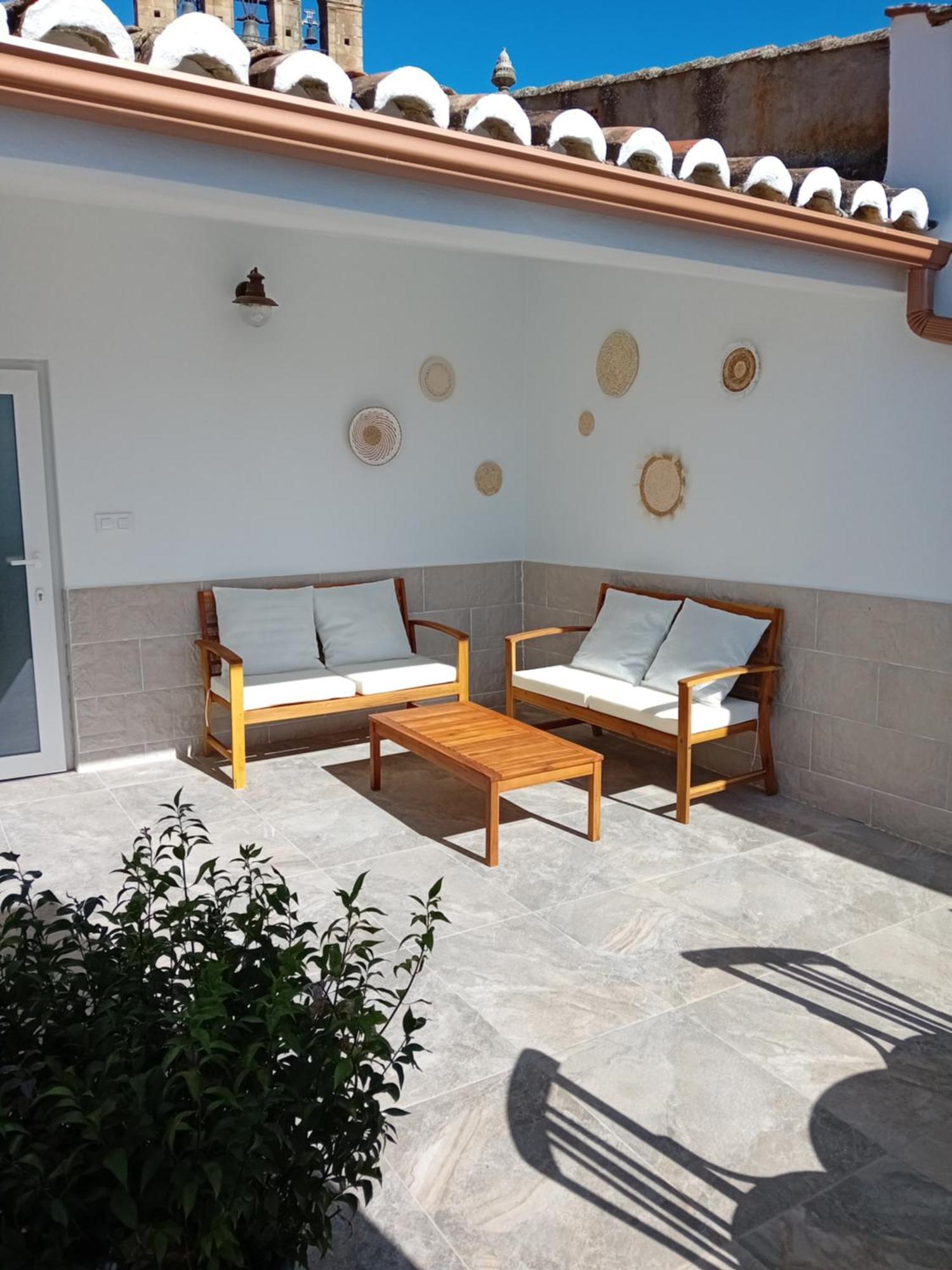 Apartamento Plaza San Francisco Trujillo Luaran gambar